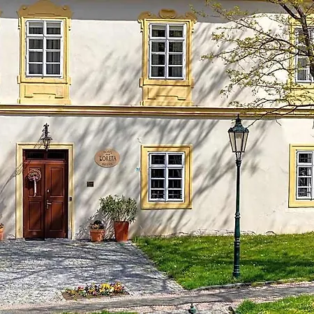 Loreta Praga