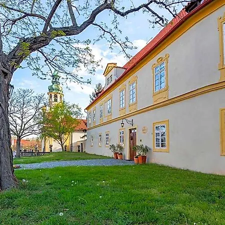 Loreta Hotel