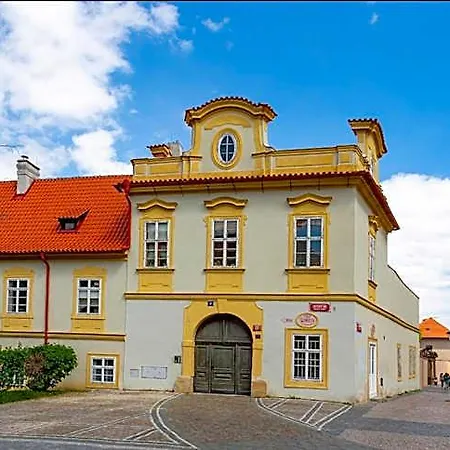 Loreta Praga