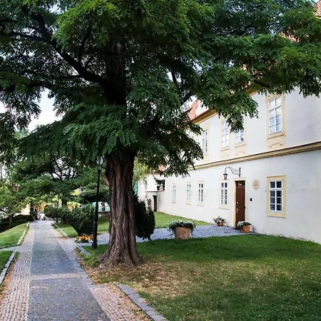 Loreta מלון פראג