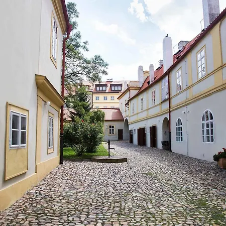 Loreta Praga