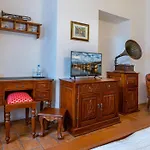 Loreta Hotel